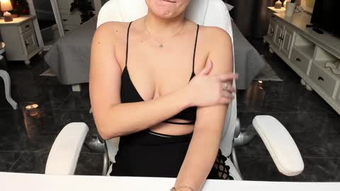 Ana online show from 12-28-24, 02:53