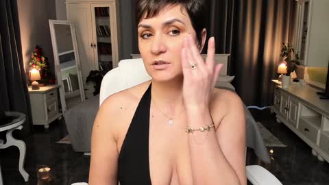 Ana online show from 01-09-25, 10:52