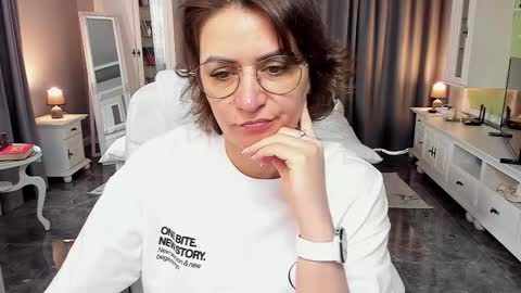 Ana online show from 03-16-26, 09:02