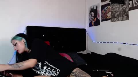 help me 100 hands up my OF is Free  online show from 01-09-25, 03:58