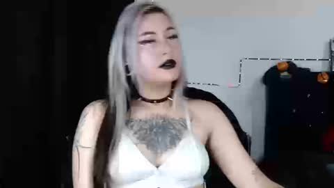 help me 100 hands up my OF is Free  online show from 09-10-25, 09:59