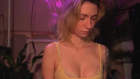 Olivka online show from 10-24-25, 06:10