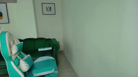 arianna_sweeet online show from 10-07-25, 03:25