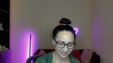 Arianna online show from 03-11-25, 06:41