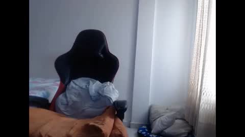 ariannaloovel online show from 01-24-25, 06:04