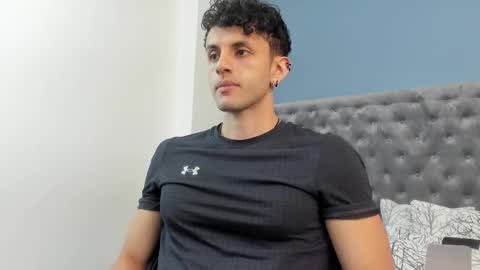 Snapshot of ariasaadeh chatting on 09-26-25, 12:31 ariasaadeh online show from 09-26-25, 12:31