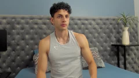 Snapshot of ariasaadeh chatting on 10-19-25, 12:17 ariasaadeh online show from 10-19-25, 12:17