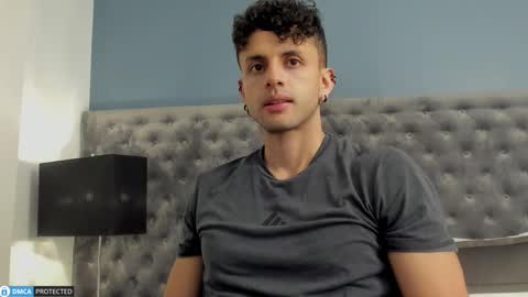 Snapshot of ariasaadeh chatting on 11-13-25, 12:26 ariasaadeh online show from 11-13-25, 12:26