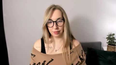 Aria online show from 03-20-26, 08:08