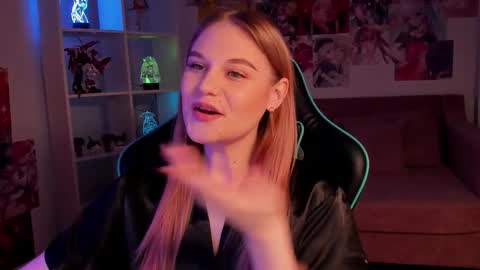 Aria online show from 11-24-25, 05:23