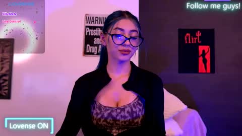 Aria  online show from 09-18-25, 07:05