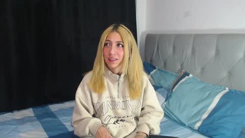 Ari Bunnie  online show from 01-27-25, 08:07