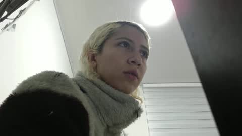 Ari Bunnie  online show from 09-19-25, 04:58