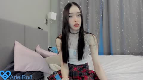 Snapshot of ariel_rouse chatting on 12-02-24, 05:37 Ariel online show from 12-02-24, 05:37