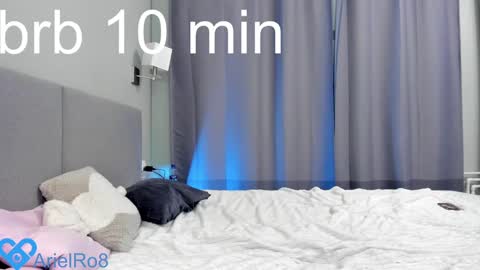 Snapshot of ariel_rouse chatting on 01-24-25, 06:56 Ariel online show from 01-24-25, 06:56