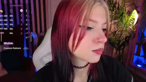 Ariel online show from 09-23-25, 04:10