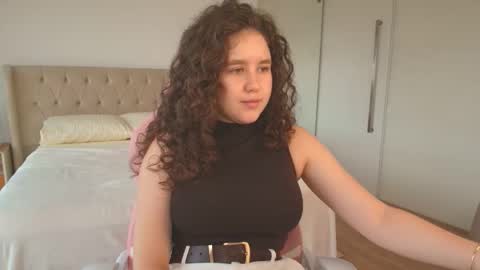 Snapshot of ariella_sol chatting on 02-27-26, 07:25 Ariella GTM3 Tue Wed Thu Fri Sat 0400 am-1030pm online show from 02-27-26, 07:25