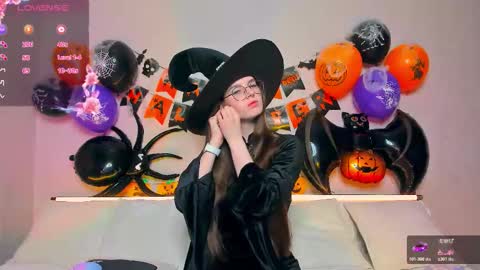 Snapshot of ariellateska chatting on 10-29-25, 04:26 Ariella online show from 10-29-25, 04:26