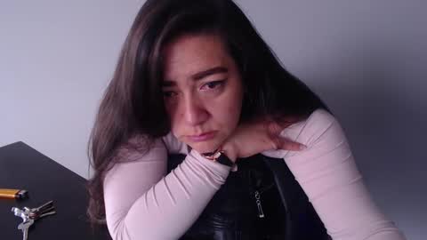 Arielle online show from 12-03-24, 07:33