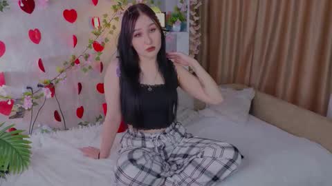 Dee online show from 02-25-26, 05:06