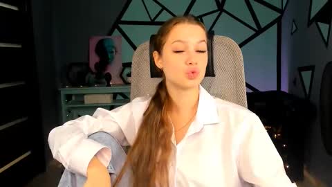 arielsykes online show from 09-18-25, 01:57