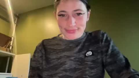 ariel  colin when hes here online show from 01-07-26, 06:43