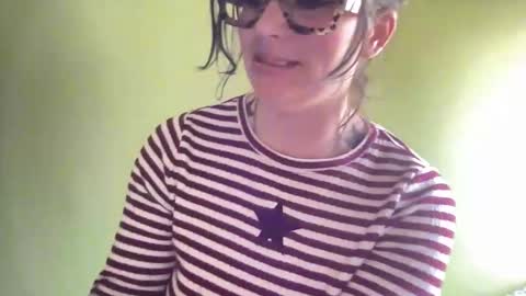 ariel  colin when hes here online show from 02-12-26, 06:36