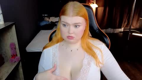 Adele online show from 02-16-26, 08:16