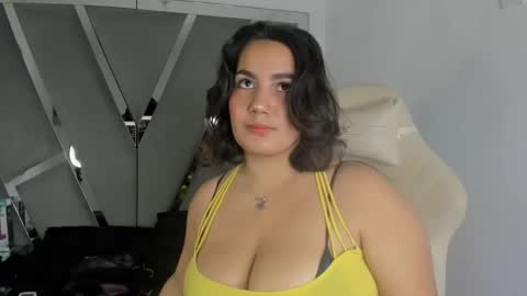 Snapshot of ariht chatting on 03-05-25, 05:07 ariht online show from 03-05-25, 05:07