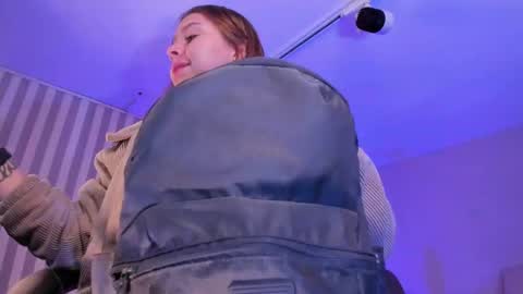 Snapshot of ariianabaker chatting on 02-04-25, 12:44 Arianna online show from 02-04-25, 12:44