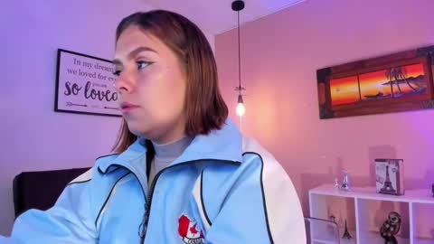 Snapshot of ariianabaker chatting on 02-11-25, 12:27 Arianna online show from 02-11-25, 12:27