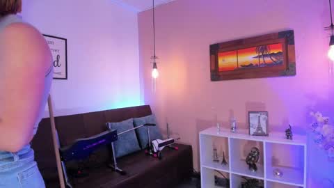 Snapshot of ariianabaker chatting on 02-15-25, 07:17 Arianna online show from 02-15-25, 07:17