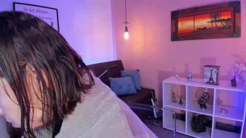 Snapshot of ariianabaker chatting on 02-25-25, 12:34 Arianna online show from 02-25-25, 12:34