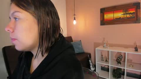 Snapshot of ariianabaker chatting on 03-04-25, 12:22 Arianna online show from 03-04-25, 12:22