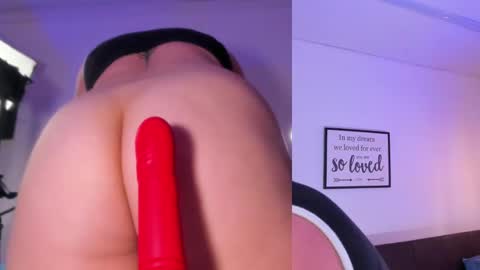 Snapshot of ariianabaker chatting on 03-04-25, 03:26 Arianna online show from 03-04-25, 03:26