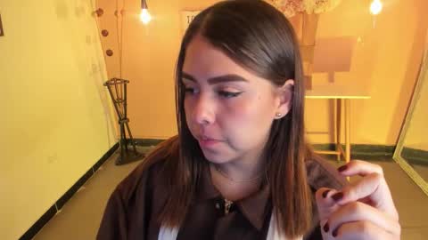 Snapshot of ariianabaker chatting on 12-01-25, 03:17 Arianna online show from 12-01-25, 03:17