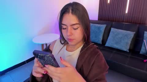 Snapshot of ariianabaker chatting on 12-14-25, 03:39 Arianna online show from 12-14-25, 03:39