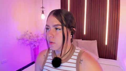 Snapshot of ariianabaker chatting on 03-03-26, 03:40 Arianna online show from 03-03-26, 03:40