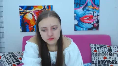 arinabelle online show from 10-13-25, 02:11