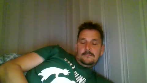 Snapshot of ariparikrigsmann chatting on 09-13-25, 08:30 ariparikrigsmann online show from 09-13-25, 08:30