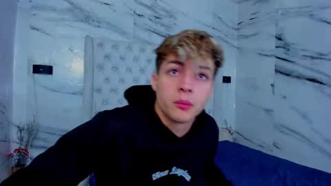 celina online show from 11-11-25, 01:11