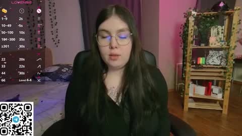 Astrid online show from 03-06-26, 03:41