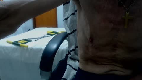 Snapshot of armaduradeacero chatting on 01-27-25, 09:34 armaduradeacero online show from 01-27-25, 09:34