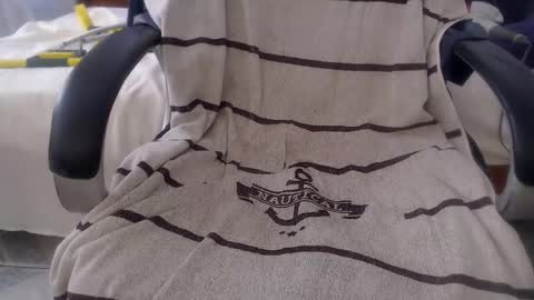 Snapshot of armaduradeacero chatting on 01-28-25, 07:10 armaduradeacero online show from 01-28-25, 07:10