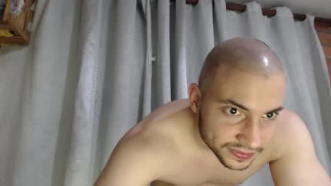 Snapshot of armando_2002 chatting on 09-20-25, 04:46 ARMANDO online show from 09-20-25, 04:46