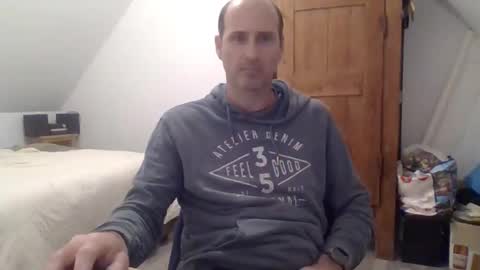 arnaud502700 online show from 03-09-25, 10:52