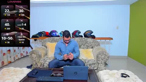 Snapshot of arnold_fit_hot98 chatting on 10-06-25, 10:02 Arnold fit hot98 online show from 10-06-25, 10:02