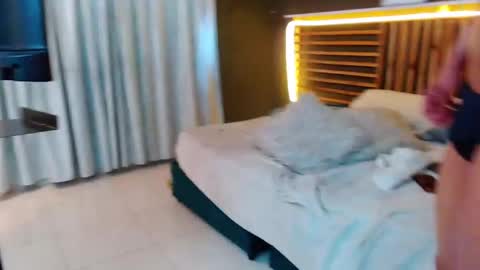 Arnold online show from 11-14-25, 09:35