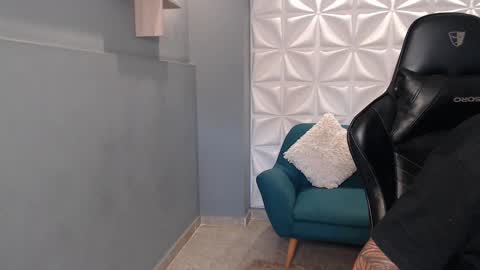 Arohom Lester online show from 11-18-25, 12:09