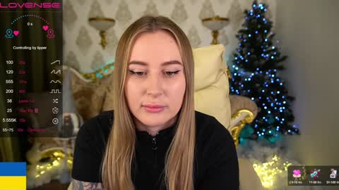 Snapshot of arolinanight chatting on 01-14-25, 03:43 AROLINA online show from 01-14-25, 03:43